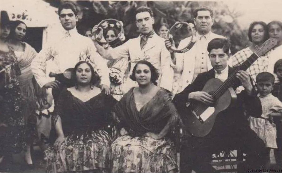 MARÍA LA GAZPACHA Y SU PARTICIPACIÓN EN EL CONCURSO DE GRANADA
Recientemente ha visto la luz el volumen "Memoria jonda del flamenco. Granada 1922. Primer concurso de cante jondo"

flamencasporderecho.com/maria-la-gazpa…