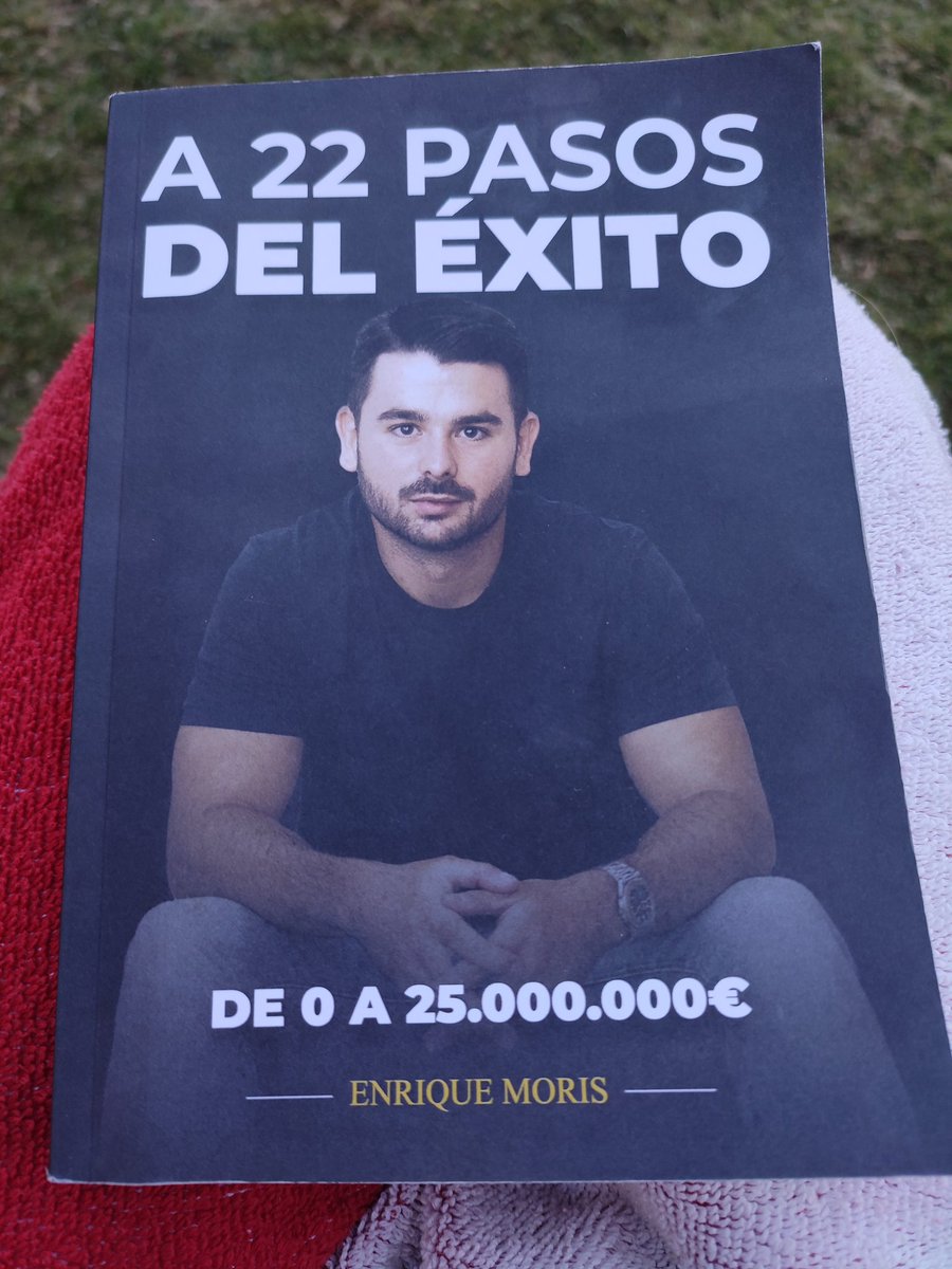 DjNandoCP's tweet photo. Gracias @kike_moris por tantos buenos consejos, ahora a ponerlos todos en práctica, aunque muchos los llevo implementando bastante tiempo. Si no habéis leído aún su libro, no lo dejéis pasar porque es un joya. https://t.co/4KPq0HH6m6