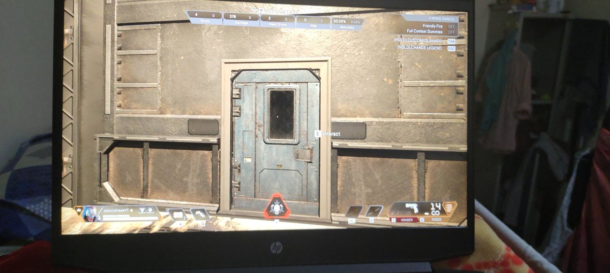 electrofr3ak's tweet photo. @PlayApex Is this an Easter egg or it was there before 🤔 https://t.co/I1JQ7GvLd8