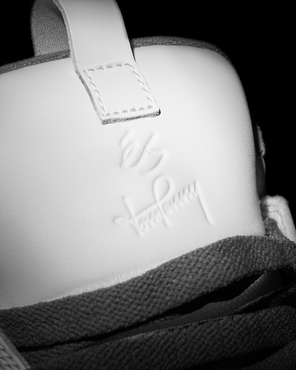 eSskateboarding's tweet photo. 🍄 alert 🍄

Brand new for Fall ‘23. The @tompenny 2 in white leather and animal print.

Available now on https://t.co/KlrtdNHamO and your local skate shop #eS_Penny https://t.co/L5zKB7QI6i