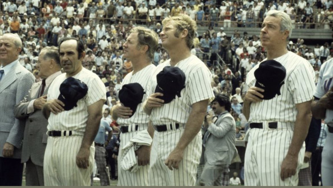 New York Yankees LOT (80) Mantle Gehrig DiMaggio Berra Ford  - Mickey Mantle yogi Berra Whitey Ford joe DiMaggio, NY Yankee display picture 1