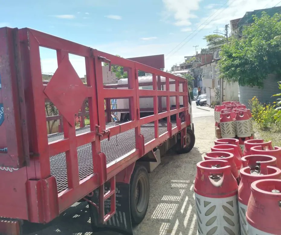 PDVSA Gas Comunal La Guaira tweet media