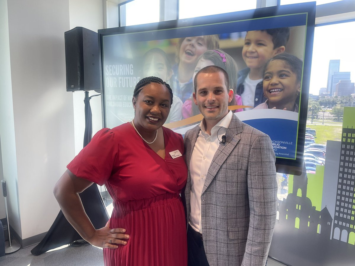 RachaelTutwiler's tweet photo. Grateful for the hard work of team @JaxPEF & our partners at @PNCBank as we convened business leaders to discuss Securing Our Future: The Impact of High-Quality Early Childhood Education and Literacy. Thanks to every partner who started their day with us! #READJAX https://t.co/ucGTFXAB7V
