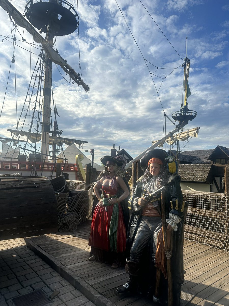 ejbosscher's tweet photo. Tije &amp; Ede klaar voor @DelfSail #delfsailmaritiem #delfsail2024 #DelfsailEvent beleef het in Delfzijl https://t.co/KIZsk6Be62
