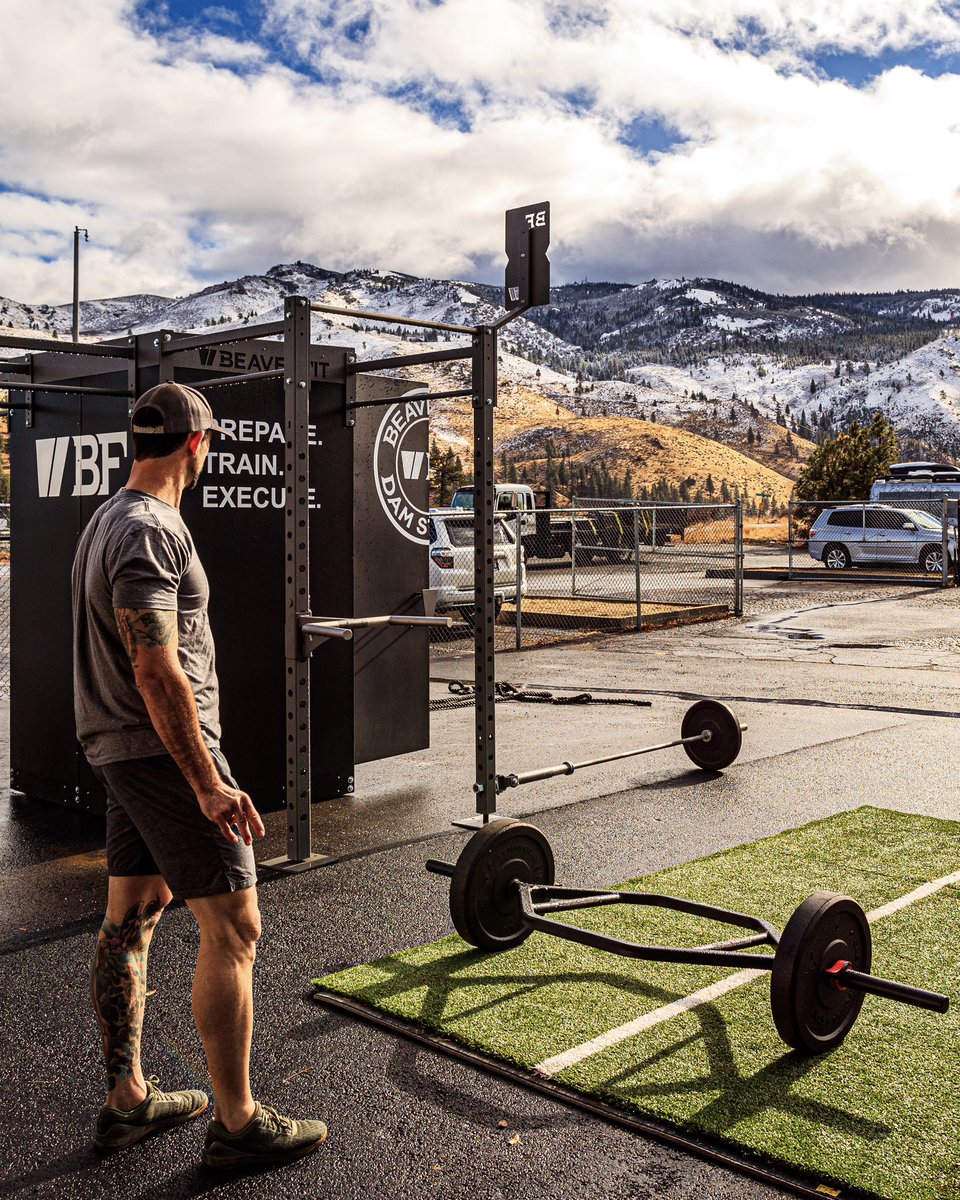 GreyManGear_USA's tweet image. Elevate your #deadlift game with the Grey Man Gear #HexBar.

Designed for safety and effectiveness, this industrial grade zinc hex bar is powder coated to prevent rust and seal the bar. 

Plus, it's approved for use in the #ACFT.

➡️ greymangear.com/products/grey-…