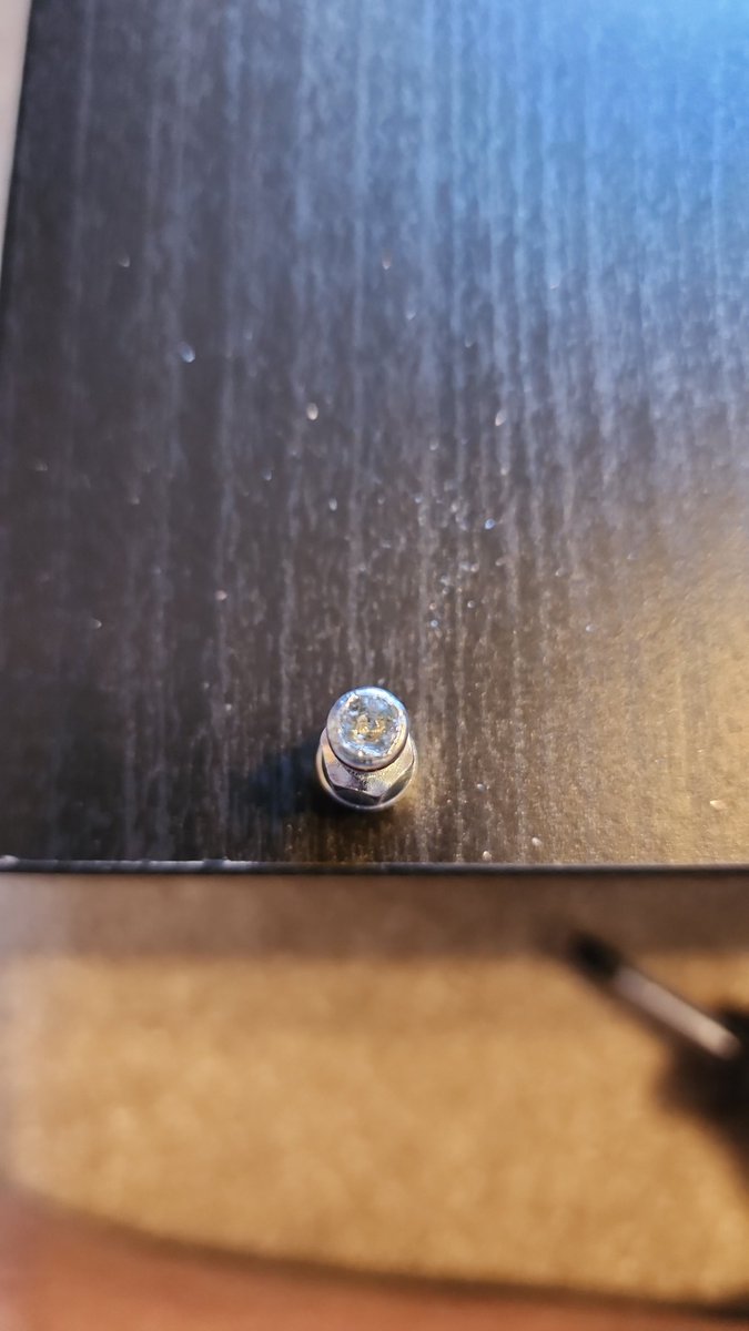 SimjeeSoheal's tweet photo. @IKEAUKSupport the past few days have been a nightmare with awful #CustomerService &amp; delivery. Now the packs are here &amp;the besta back is not even sliding into the unit &amp; the screws are losing shape when screwing them in. I'm really upset &amp; frustrated. Where is my call back? #ikea https://t.co/DLtgDnRxEW