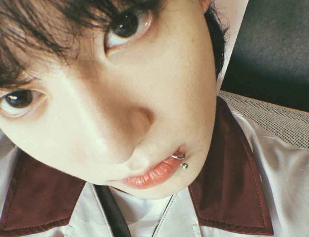 koogifs's tweet photo. he’s jungkook https://t.co/Fd2eoKh1b9