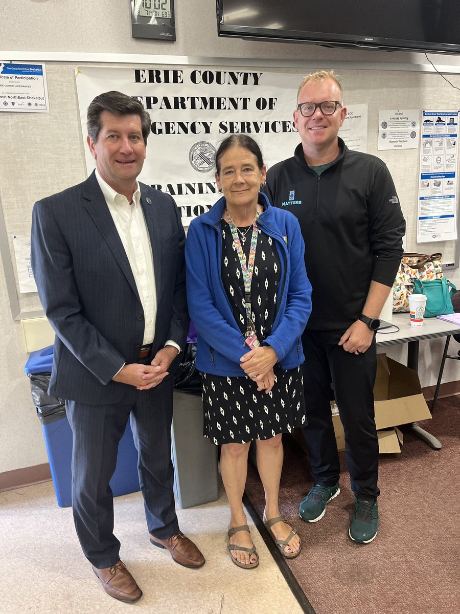 matters_network's tweet image. Yesterday, MATTERS spoke at the Erie County Opiate Epidemic Task Force meeting to highlight our services as a resource to address #opioidusedisorder across New York State.

Thank you @eriecohealth for having us!