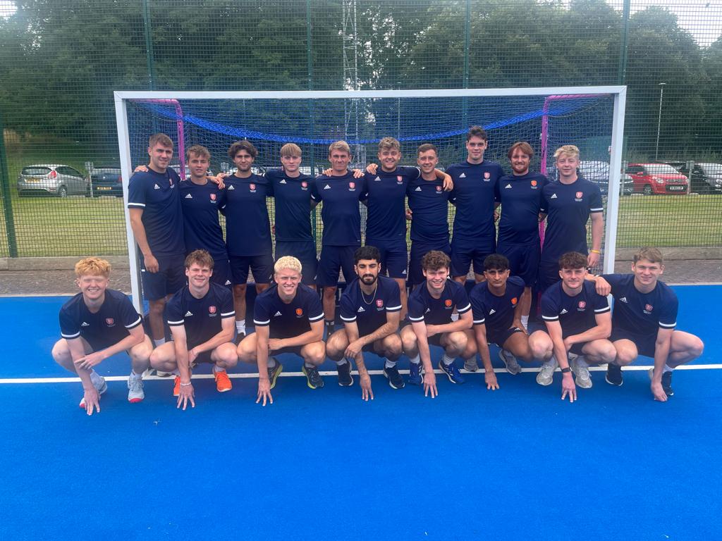 𝐓𝐨𝐮𝐫𝐧𝐚𝐦𝐞𝐧𝐭 𝐀𝐥𝐞𝐫𝐭🏆🚨 

England U21 Teams to take part in the 4 Nations Invitational Tournament this month

📅 18-22 August 2023
📍 Düsseldorf, Germany 
🏑 Check out the full squads and schedule - englandhockey.co.uk/media/news/eng…