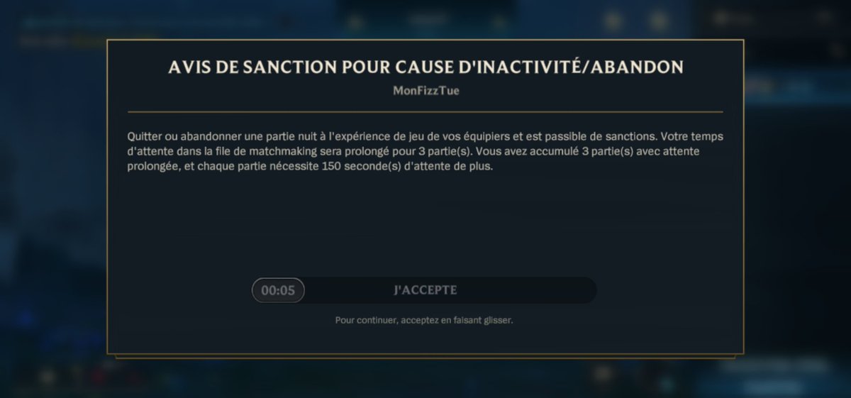 SpyroWR's tweet photo. Donc je résume : kaisa et Senna meurt dès la 15eme seconde, continue à mourir bêtement et feed l'ennemi, se suicide mid comme des gamins, et c'est moi qui suis punie pour ne pas vouloir jouer avec ce genre de personnes ? Où est votre logique @wildriftFR ? #Reflection #wildrift https://t.co/NPHTuVNVEB