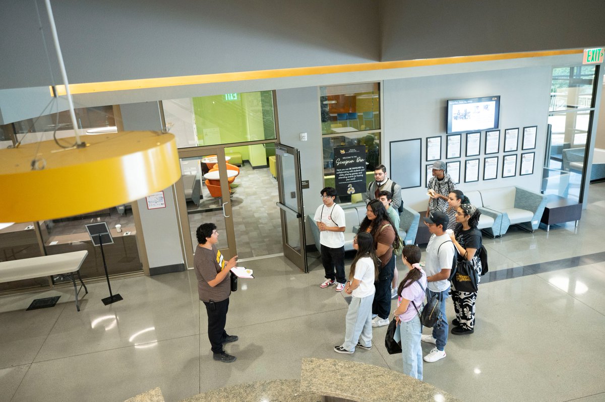 NevadaStateU's tweet image. Empowering First-Generation College Students: The Nepantla Program at Nevada State University 🦂

linkedin.com/pulse/empoweri…

#FirstGenStudents @NepantlaNS