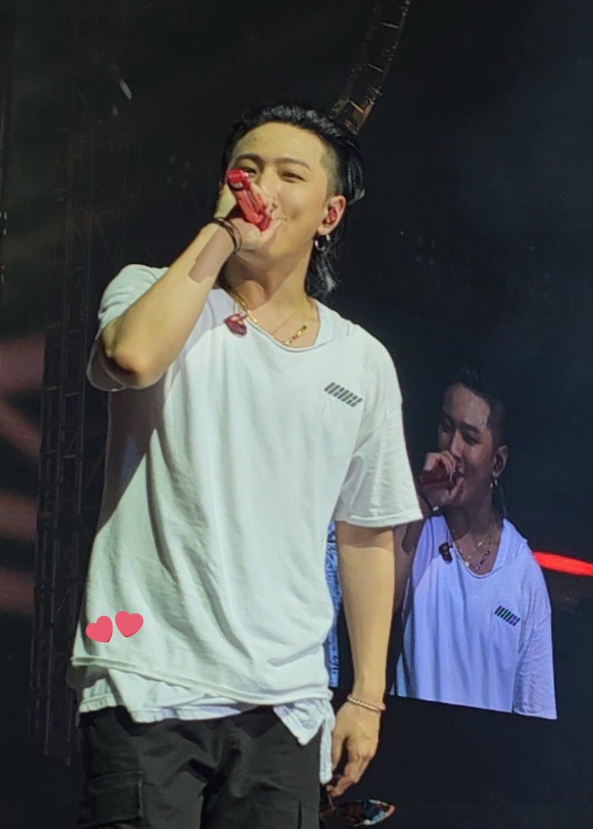 dongii_bin's tweet photo. 😭🦊 i miss you!!!! 

#iKONinMANILA2023 #iKON_TAKEOFFinManila 

@D_dong_ii #DONGHYUK #DK #김동혁 
#iKON #아이콘 @iKONIC_143 https://t.co/Zu1ChVUAng