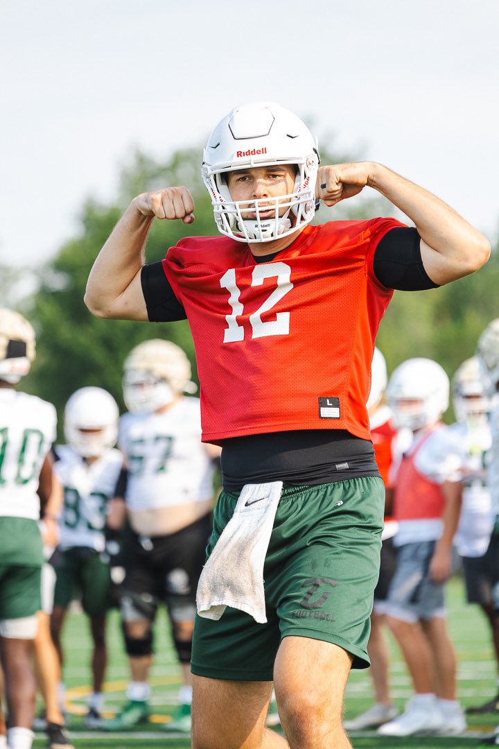 Day 2 in the ☀️⠀
⠀
🐲| ⛺️