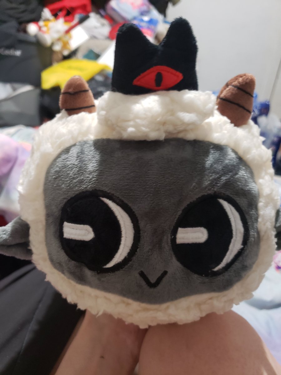 alloy627's tweet photo. @cultofthelamb @MassiveMonster @devolverdigital LONG LAMB IS HERE! THANK YOU ALL SOO MUCH FOR CREATING THIS! HAHAHAHAHAHAHAHA https://t.co/LpgT3eJkRR