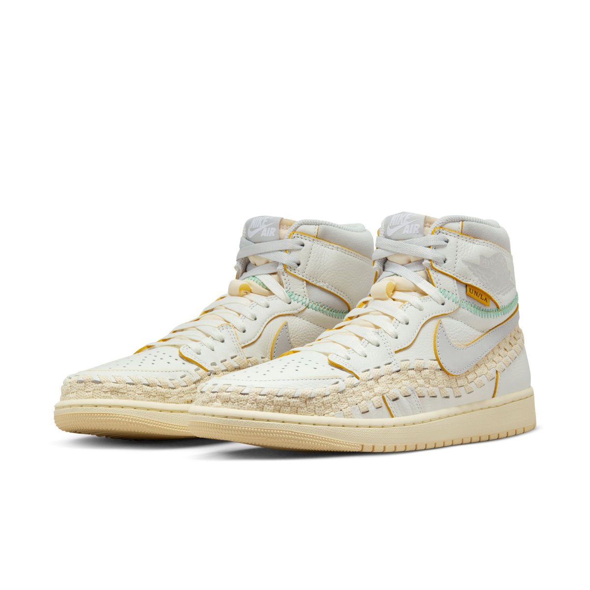 StashedSNKRS's tweet photo. OFFICIAL IMAGES : Air Jordan 1 High x Union x BBS ‘Woven’

Sku: FD2565-100

Release set for August 26th. https://t.co/311rSb9esr