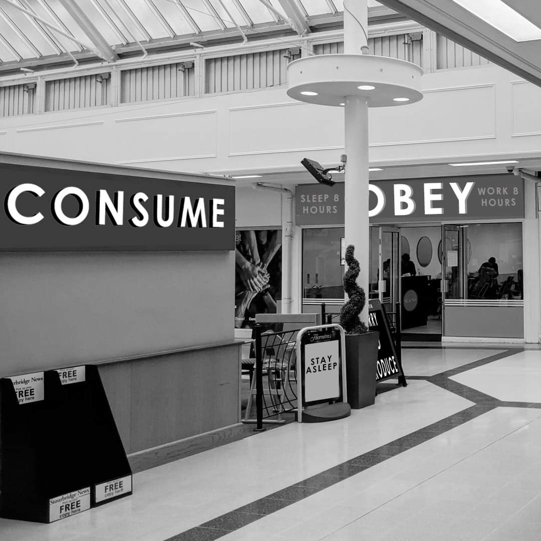 FriendlyCinema's tweet photo. "Don't wear them glasses too long. Starts to feel like a knife turnin' in your skull." 💀🕶️
https://t.co/jjf9sxuSMD
.
.
.
#theylive #johncarpenter #consumerism #cultfilm #popup #film #cinema #ryemarket #stourbridge #dudley #midlands #shoppingcentre #horror #teaser #consume #obey https://t.co/kQy54spzzu