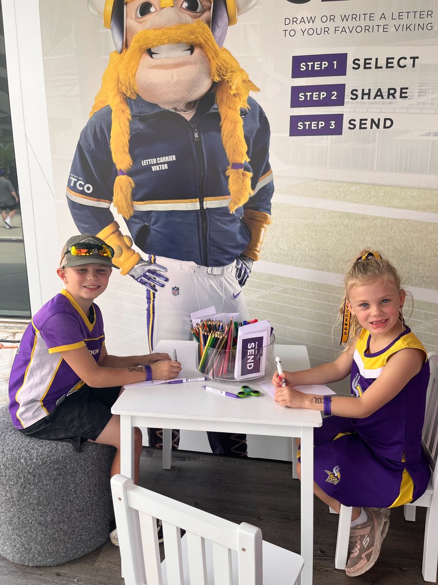 twincitiesortho's tweet photo. We’ve collected some amazing letters and drawings from @Vikings fans so far at Training Camp!

You can get in on the fun by stopping by our activation. Keep an eye out to see if your messages are featured on our social media this season! #ReadySetSend https://t.co/EezzYryiQQ