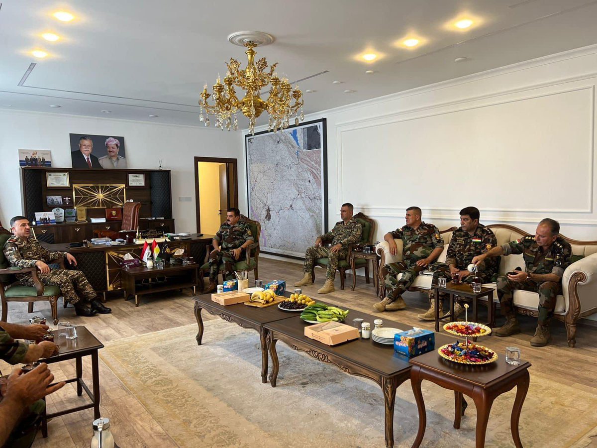 ssfckurd's tweet photo. Tuseday 8/August/2023
MG.Mariwan Muhammed commander of 2SFC accompanied by his Deputy, Chief of staff,and director of Morale department visited the 2nd division and RGB.16 to improve joint work within the units of M.O.P.A. https://t.co/lrxLfHyH1U