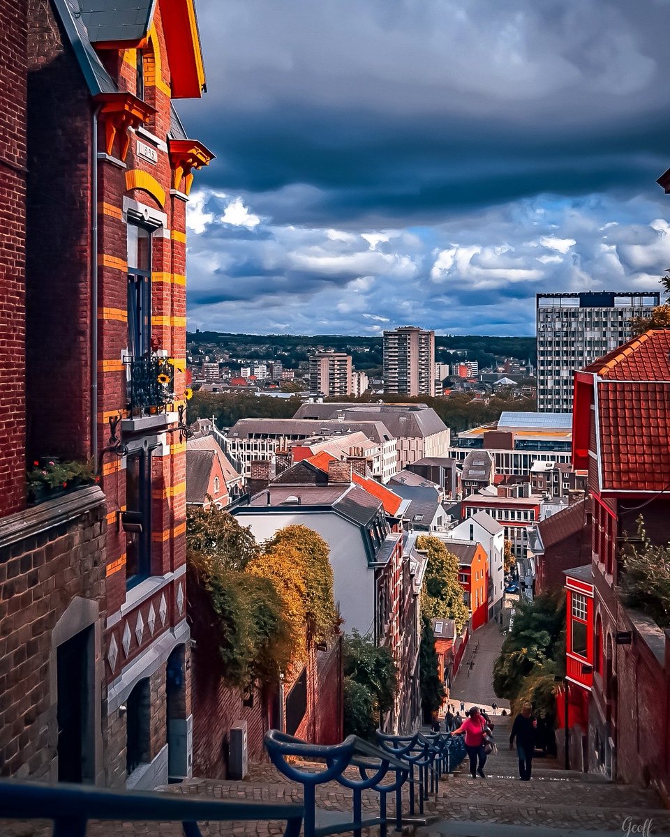 GeoffCphoto's tweet photo. Liège - Belgium 
Place : Montagne de Bueren 

#liege #Liège #photo #photograghy #landscaping #Belgique #photographer #Nikon #art #paysage #photograghy #photographers #tuesdayvibe https://t.co/MEbcWuSi3z