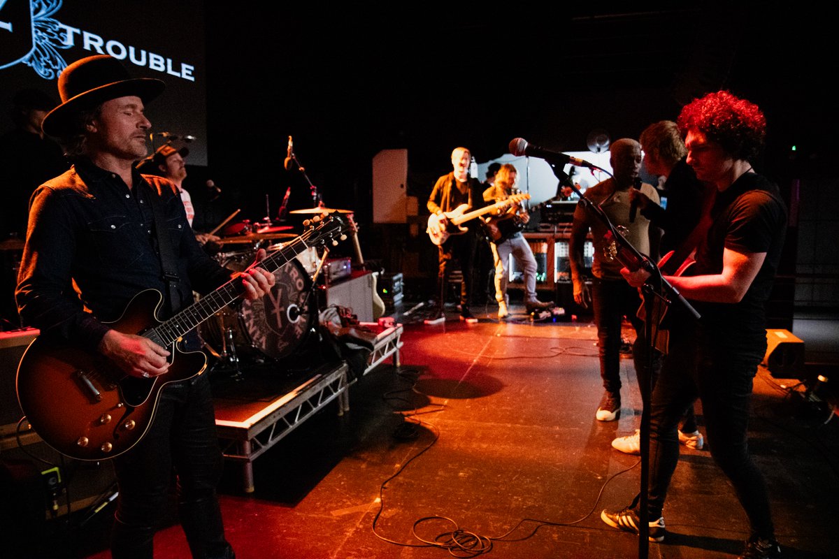 BIG thanks to our road buddies <a href="/standin_man/">Standin Man</a> for opening our shows across Europe and the UK this summer! Go check them out!!