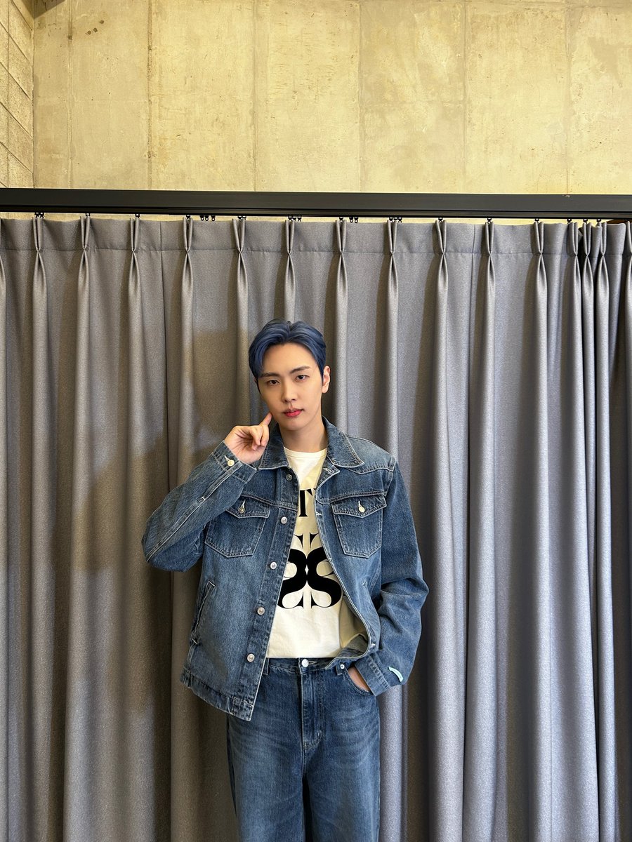 jjwy0508's tweet photo. 재유니부모님감사합니다
#오늘은_하루종일_재윤해
이쁘고잘생기고예의바르고성실하고
#HAPPYJAEYOONDAY
춤잘추고노래잘하는아드님낳아주셔서
@SF9official https://t.co/WIEq8qlBsF