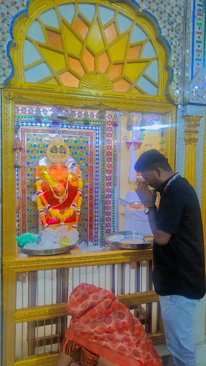 SawaiSinghBJP's tweet image. #barmerrajasthan 
आज हनुमान जी महाराज के दर्शन कर प्रदेश में सुख समृद्धि की कामना की.
#LICinsurance