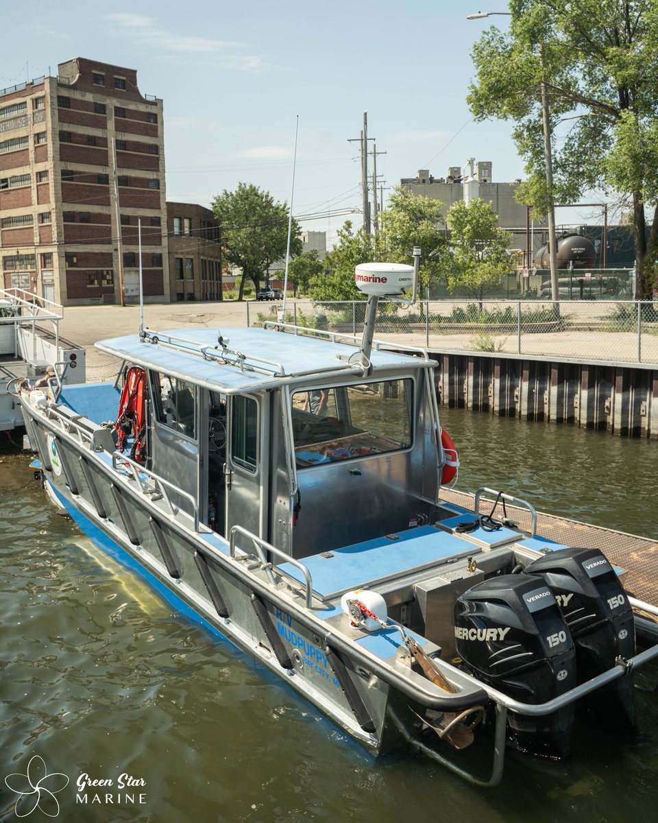 GSM808com's tweet photo. Okay, I'll say it. An EPA boat that burns gasoline seems a bit...odd!
#GreenStarMarine #ProductDevelopment #Innovate #DevelopmentSolutions #PropellingTheFuture #EPAboats https://t.co/daubePwddb