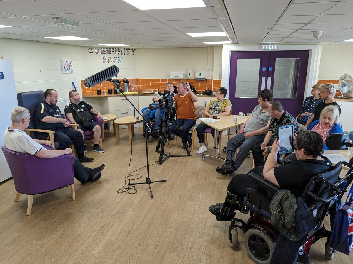 LippyPeople's tweet photo. Our first filming day of the #4Ls was amazing - Alan and Chris did a fantastic job, and the group were supportive, encouraging and respectful throughout. An awesome team!
@comicrelief #bereavement #charity https://t.co/4zgQhFDkhg