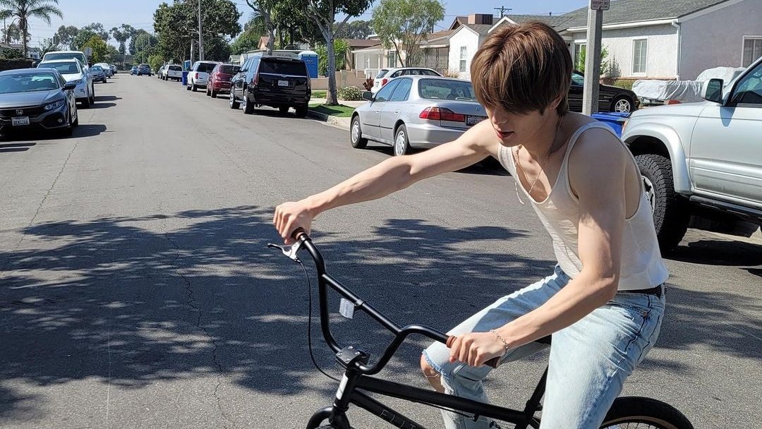 empathyoonoh's tweet photo. this genre of Jaehyun https://t.co/FV9FVrPtRh