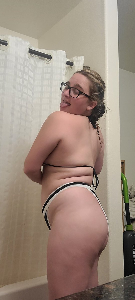 ThyPerson420's tweet photo. The OF is popping off right now, come join the party and be one of my forever babies🩷 you know where to go😉😉 #onlyfans #comesub #hotgirlcontent https://t.co/Tfc9aPlk5B