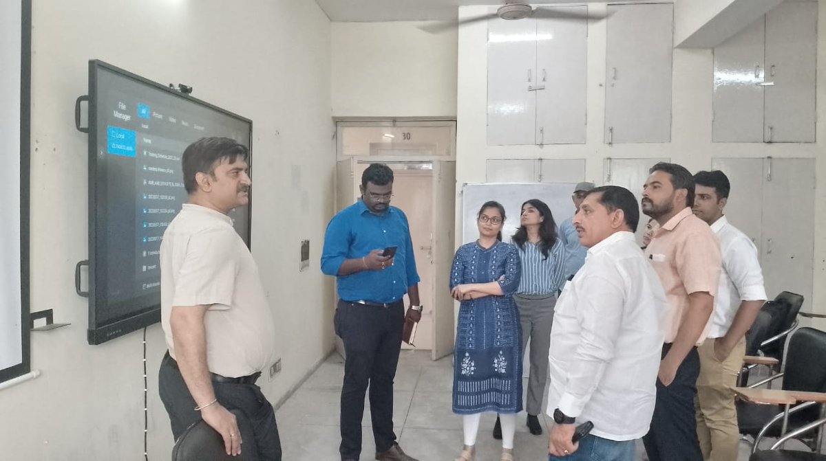 HTIKarnal's tweet photo. Today in Horticulture training Institute visit  ASCI  Team for discussion on Centre of Excellence (COE), Skill enhancement , also interaction with ASCI short duration skill courses students.
@horticulturehry @arjunhry https://t.co/AAWzWOcIhb