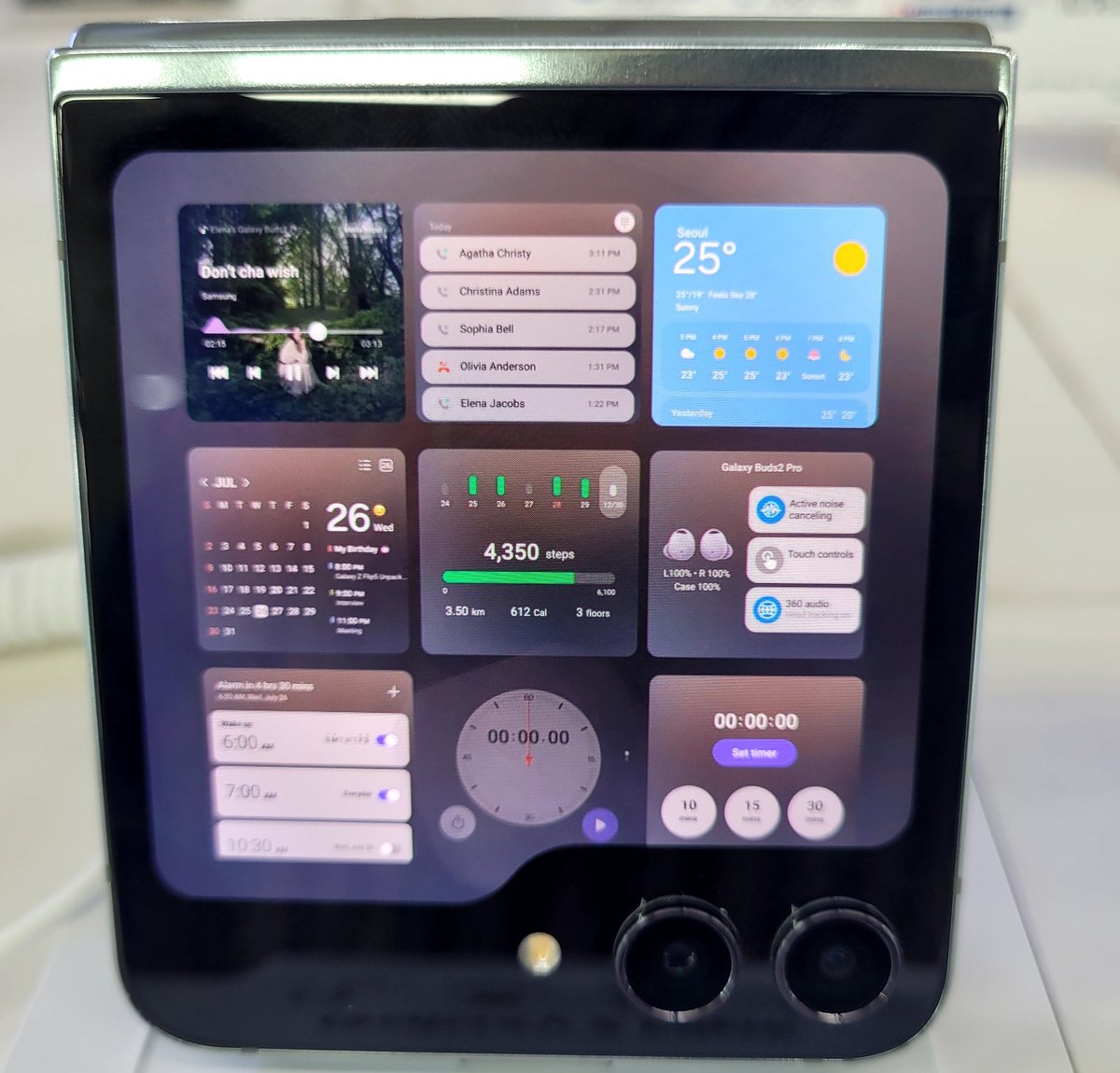 techdroid_web's tweet image. Useful cover screen and widgets.
The bigger cover screen on the #GalaxyZFlip5 makes the widgets a lot more functional.
#Samsung #techdroidweb