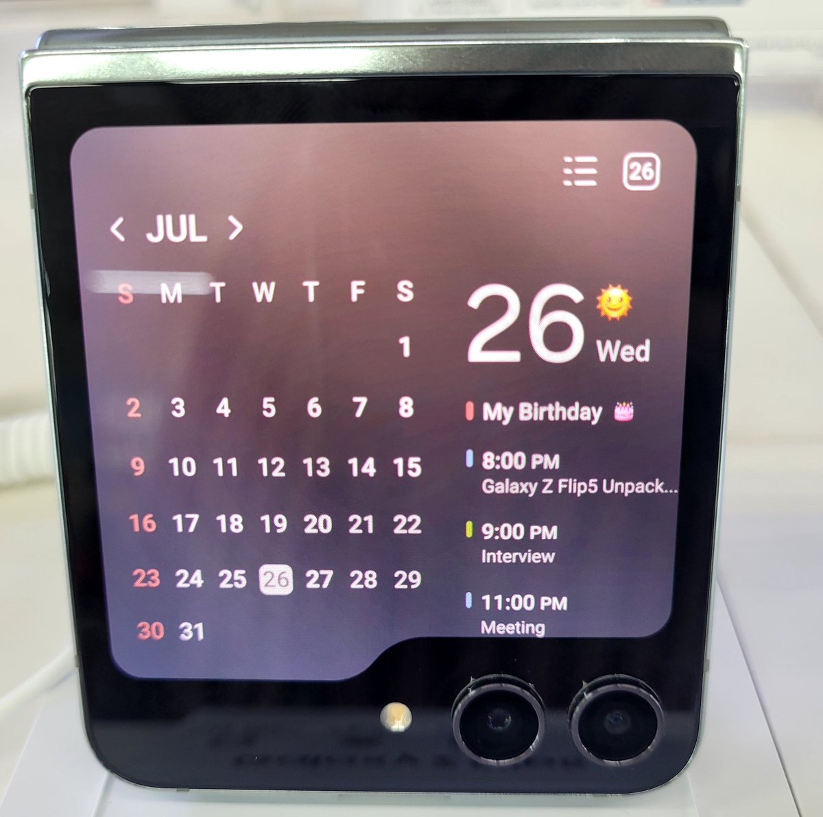 techdroid_web's tweet image. Useful cover screen and widgets.
The bigger cover screen on the #GalaxyZFlip5 makes the widgets a lot more functional.
#Samsung #techdroidweb