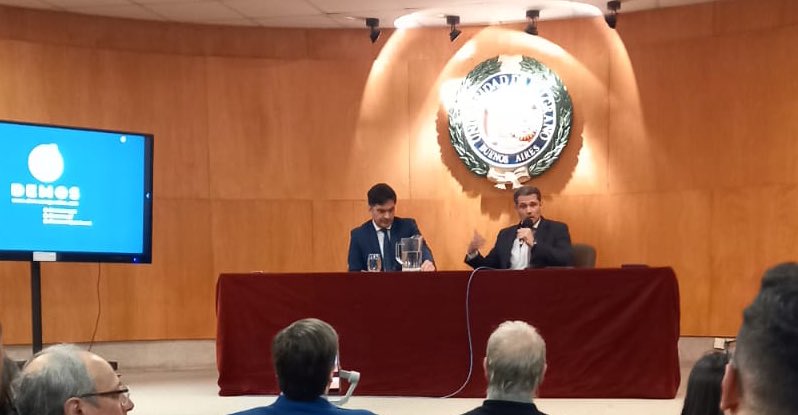 demosargok's tweet image. @nazaetchepare &amp;amp; @FerLorenzo_ exponiendo la Solución Geopolítica al Problema Económico Argentino, en el auditorio de @ubeduar 
#DEMOS el primer paso✔️