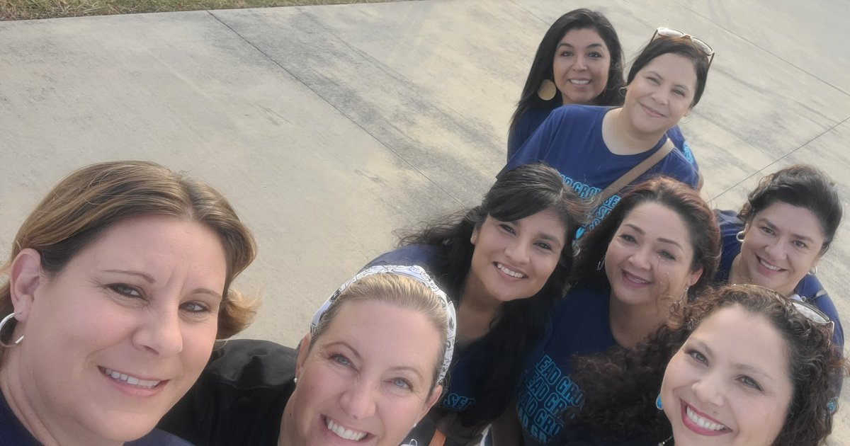 Love this team!! Ready for a new year. ❤️❤️ #multilingualismmatters