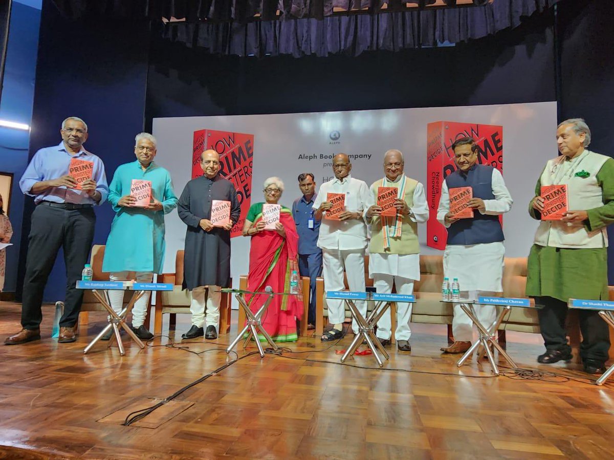 PawarSpeaks's tweet photo. I had the privilege to release How PRIME MINISTERS DECIDE, written by Neerja Chowdhury,  in the esteem company of ex cabinet minister & Loksabha MP Shashi Tharoor, ex cabinet minister Dinesh Trivedi, ex Chief Minister of Maharashtra Prithivraj Chavan , Senior Journalist Jaideep Sardesai amongst others