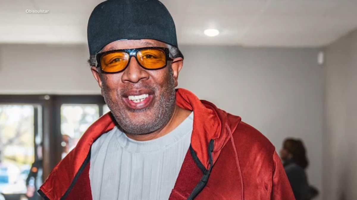 DailyLoud's tweet photo. DJ Casper who created the “Cha Cha Slide” passes away at 58 from cancer 🙏 https://t.co/iZ8jl5D6wX