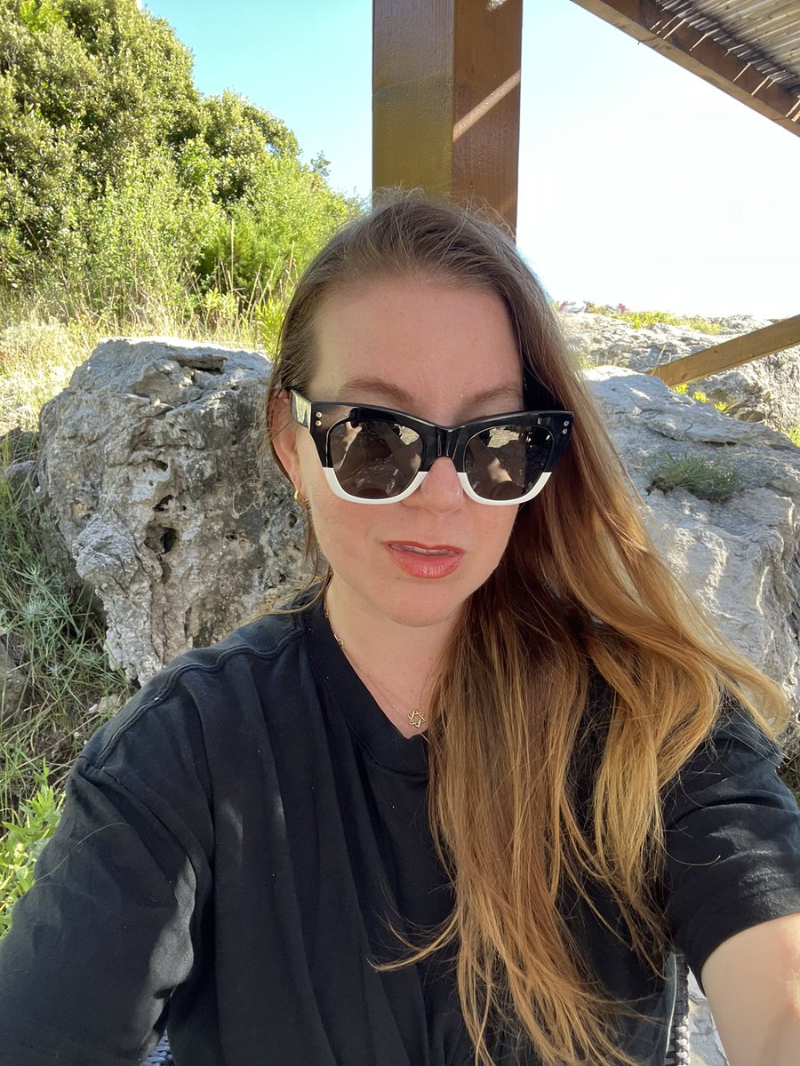 Thanks to <a href="/JoshHighland/">Josh Highland 🤘🏻</a> , <a href="/ShopifyDevs/">Shopify Developers</a> and <a href="/Shopify/">Shopify</a> for making it so I can live a life I could never have imagined a decade ago. 

There’s been a lot of talk on twitter about motherhood and whether one parent needs to stay at home for optimal parenting. 

I say- no. Also- ew it’s