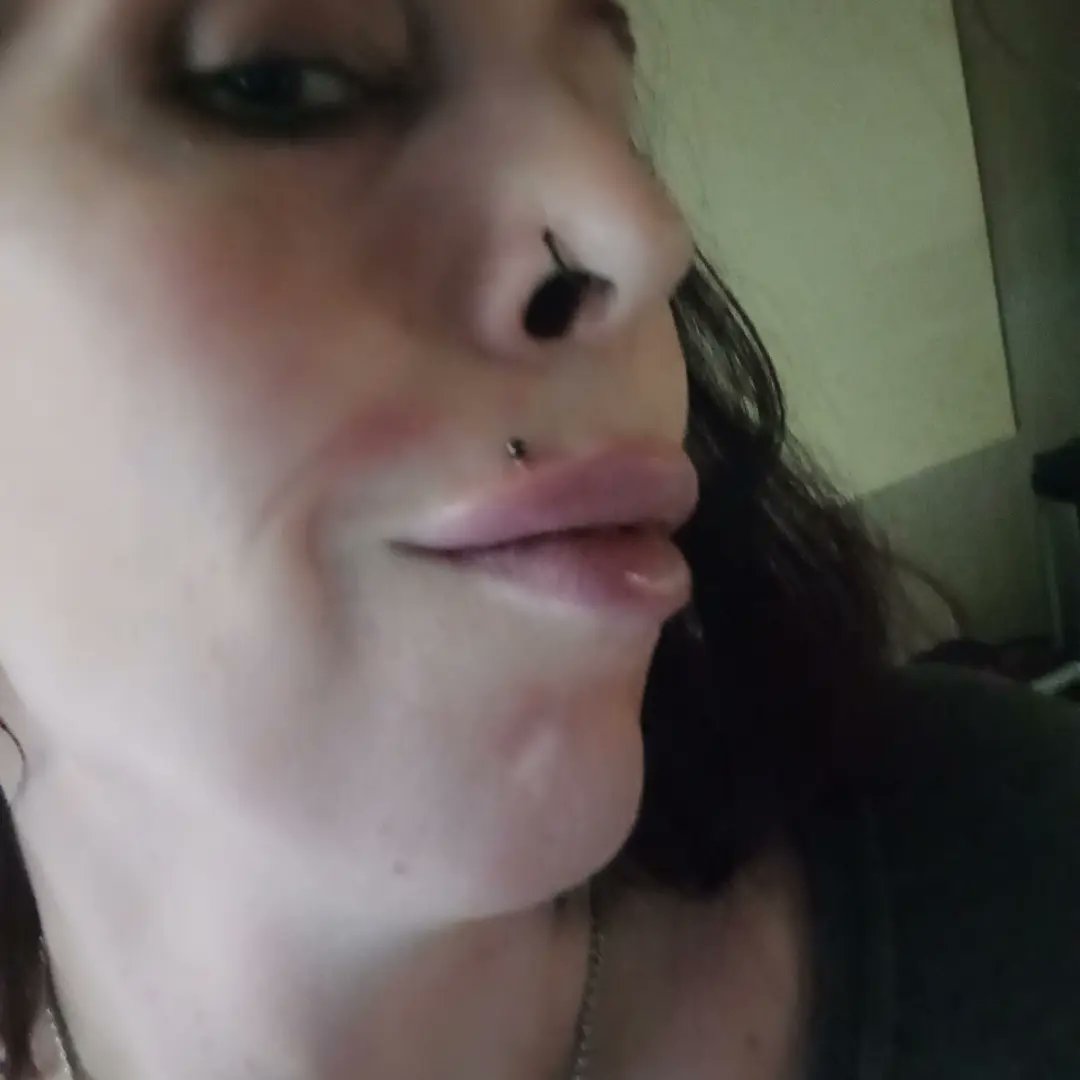 stefanbauer244's tweet photo. Bimbo fuckdoll lips ♥️♥️💦💦💦💦 https://t.co/VowInYC1n8
