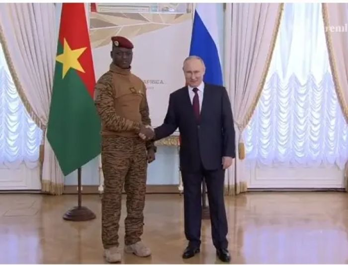 R_abati1990's tweet photo. Niger Coup: Russia’s President Putin Storms Burkina Faso, Meets Traore https://t.co/Hfs5o0OSDV https://t.co/iZeVtebPbb