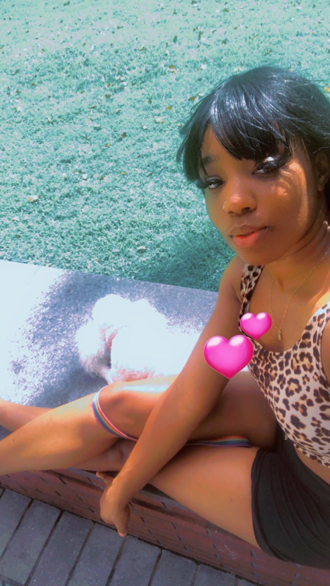 AngelB_143's tweet photo. Jazz &amp; I at the park 🐩🌤️💕 https://t.co/ebFzI5rTC4