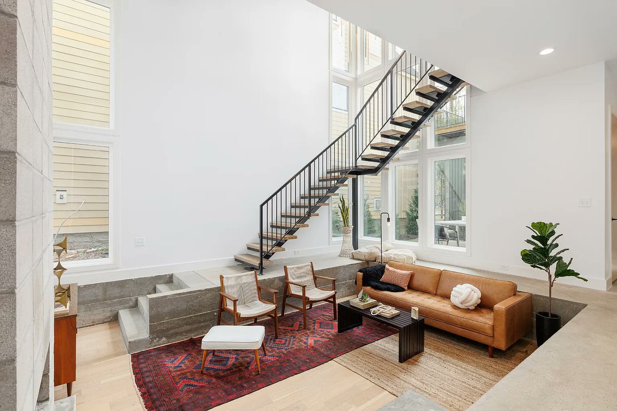 MarcelleGID's tweet image. Experience industrial zen with the power of concrete. Function natural elements in this modern living space. 🏠 #NashvilleInteriorDesign #TheSoulfulHome #ConcreteStyle