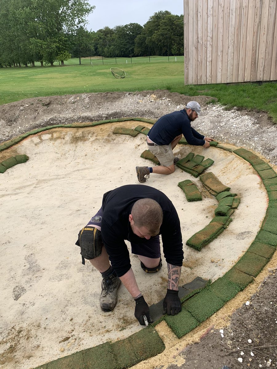 SW_GreenKeepers's tweet photo. New practice bunker starting to take shape, a busy afternoon for the team with Nathan from @durabunker https://t.co/BvW6Pi0aQW