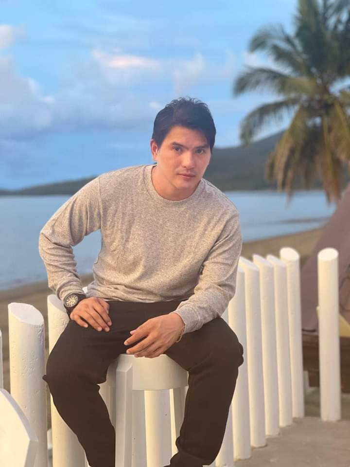 Hindi sa karangyaan nakikilala ang tao kundi sa knyang kabutihang loob

CONGRATS MYGZ MOLINO

#MygzGoldenEagleAwards