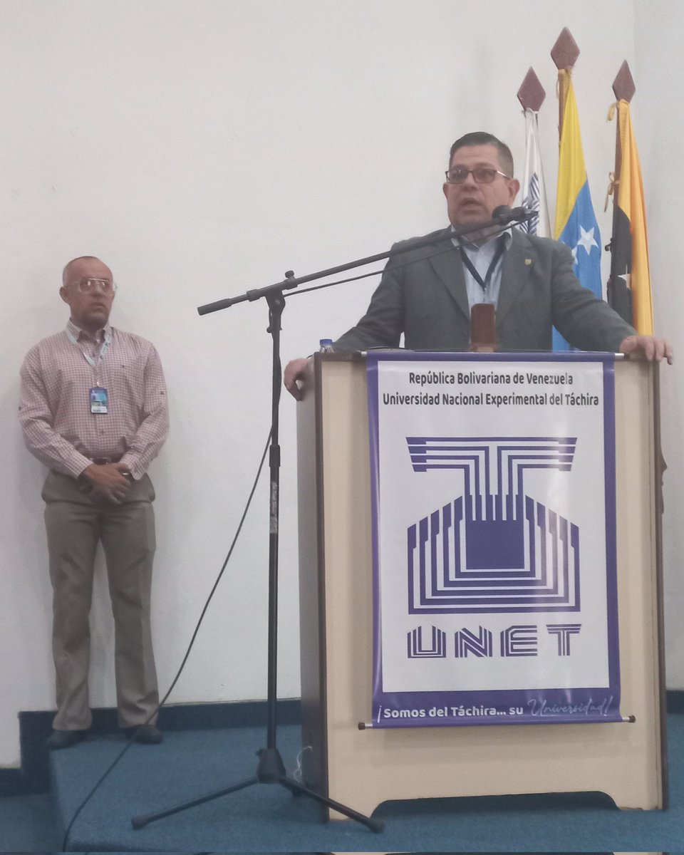 Abejaarr's tweet photo. A esta hora se desarrolla la conferencia Neurociencia y contextos humanos con el Dr #RafaelLabrador de la @Ula #NPRG Excelente disertacion.
@UNEToficial @UNETinvestiga https://t.co/2DBZrAHIFV