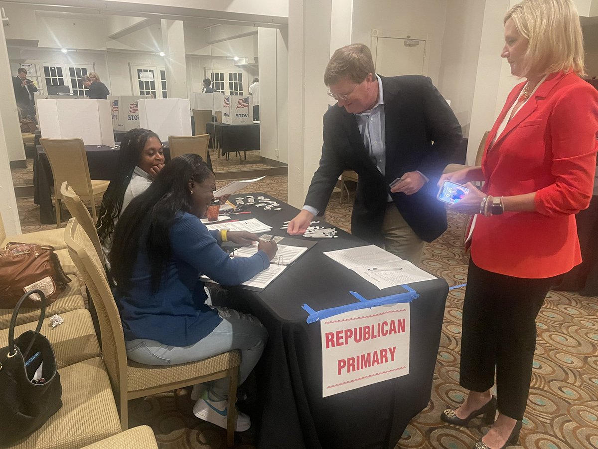 Governor Tate Reeves tweet media