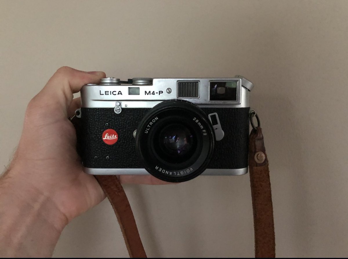 nev_in_color's tweet photo. The camera.             🤝             The photos. https://t.co/sjP0rUJt7X
