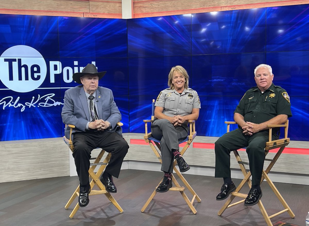 BerkCoSheriff's tweet photo. ❓🏫 Do you have concerns about #BackToSchool safety? Make sure you set your DVRs, you don't want to miss this discussion. The segment airs on Sun, 8/13 at 11am.
Thank you @RealRileyBenson @WCBD for taking the time to make sure this important information is shared.
#2ThePoint https://t.co/SHNMbiDu6x