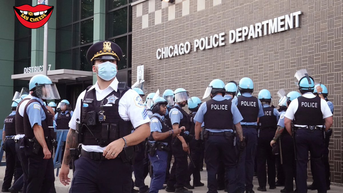 SaycheeseDGTL's tweet photo. Illinois Governor J.B. Pritzker signs bill allowing non U.S. Citizens to become police officers.  So, this means that a non U.S. Citizen will be arresting American citizens if they break the law https://t.co/l4J5mUeNix