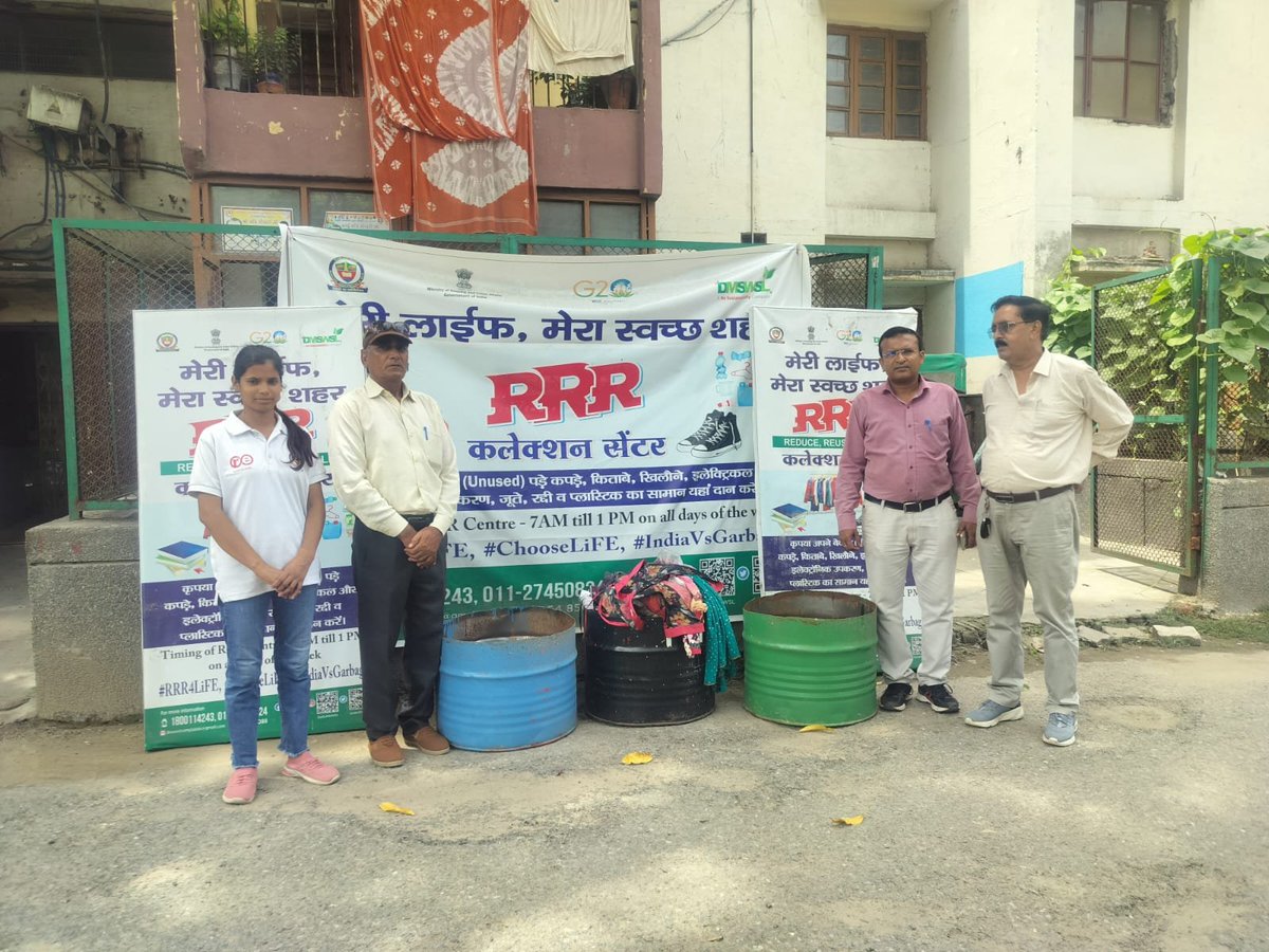 Swachh Survekshan MCD (@sbm_mcd) on Twitter photo Door to door campaign awareness campaign on RRR Centre's By DMSWSL & Re Sustainability ltd IEC team along with <a href="/DcClz/">Dy.Commissioner, Civil Lines Zone</a>.
#SwachhSurvekshan2023MCD
<a href="/LtGovDelhi/">LG Delhi</a>
<a href="/OberoiShelly/">Dr. Shelly Oberoi</a>
<a href="/GyaneshBharti1/">Gyanesh Bharti</a> Door to door campaign awareness campaign on RRR Centre's By DMSWSL & Re Sustainability ltd IEC team along with <a href="/DcClz/">Dy.Commissioner, Civil Lines Zone</a>.
#SwachhSurvekshan2023MCD
<a href="/LtGovDelhi/">LG Delhi</a>
<a href="/OberoiShelly/">Dr. Shelly Oberoi</a>
<a href="/GyaneshBharti1/">Gyanesh Bharti</a>